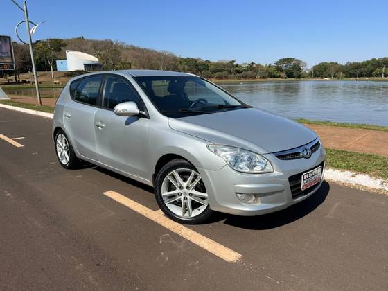 HYUNDAI I30 2.0 MPI 16V GASOLINA 4P MANUAL HYUNDAI I30 2.0 MPI 16V GASOLINA 4P MANUAL